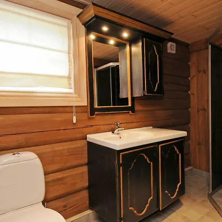 8 Person In Favang-by Traum